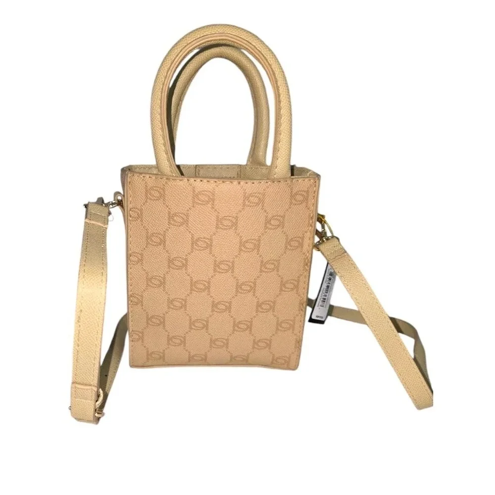 NEW Bebe Gianna Crossbody Purse Satchel‎ Handbag Beige Faux Leather Handles NWT